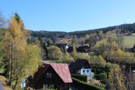 Výhled na Čenkovice a okolní kopce